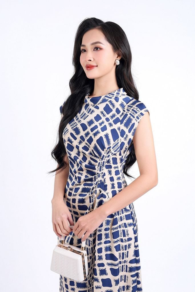 FDP73354 - Đầm dạo phố vải lụa hai lớp lót habutai dáng suông dài cổ tròn tay chờm eo nhún tạo kiểu khoá thân sau - PANTIO