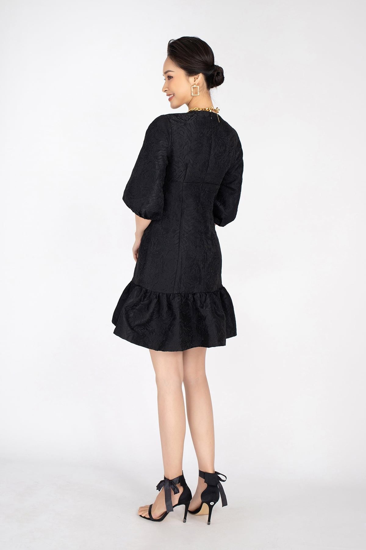 FDP92839 - Đầm dạo phố chất liệu vải tafta dáng đuôi cá tay bồng - PANTIO