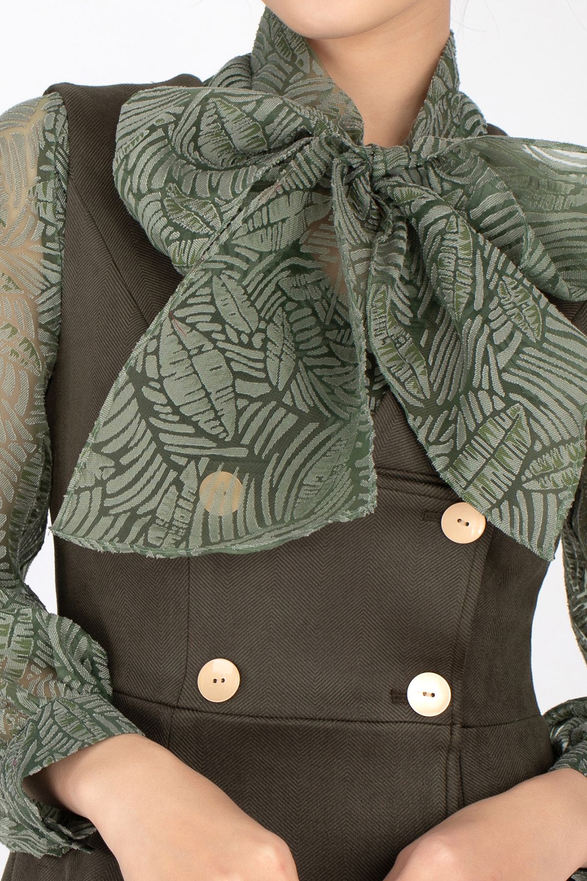 FDP92842 - Đầm dạo phố chất liệu vải cotton dáng xòe, cổ chữ V sát nách - PANTIO