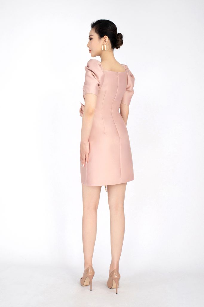 FDP92849 - Đầm dạo phố chất liệu tafta dáng chữ A xếp nếp, hoa 3D cài rời trên eo - PANTIO