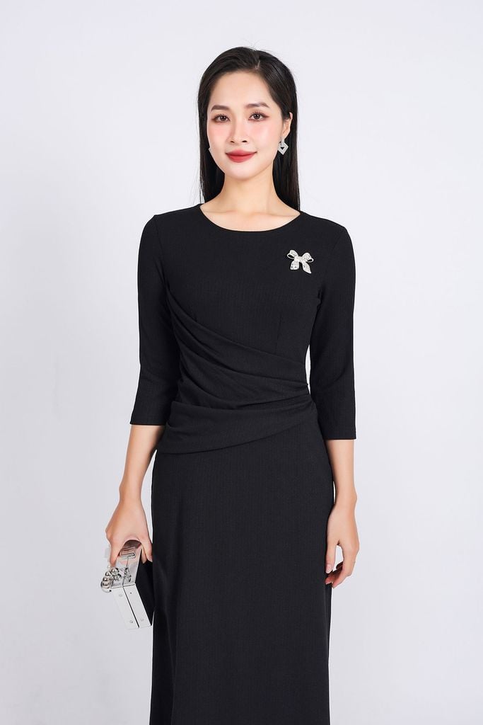 FDP93377 - Đầm dạo phố vải len cao cấp dáng suông cổ tròn kèm cài áo trang trí - PANTIO