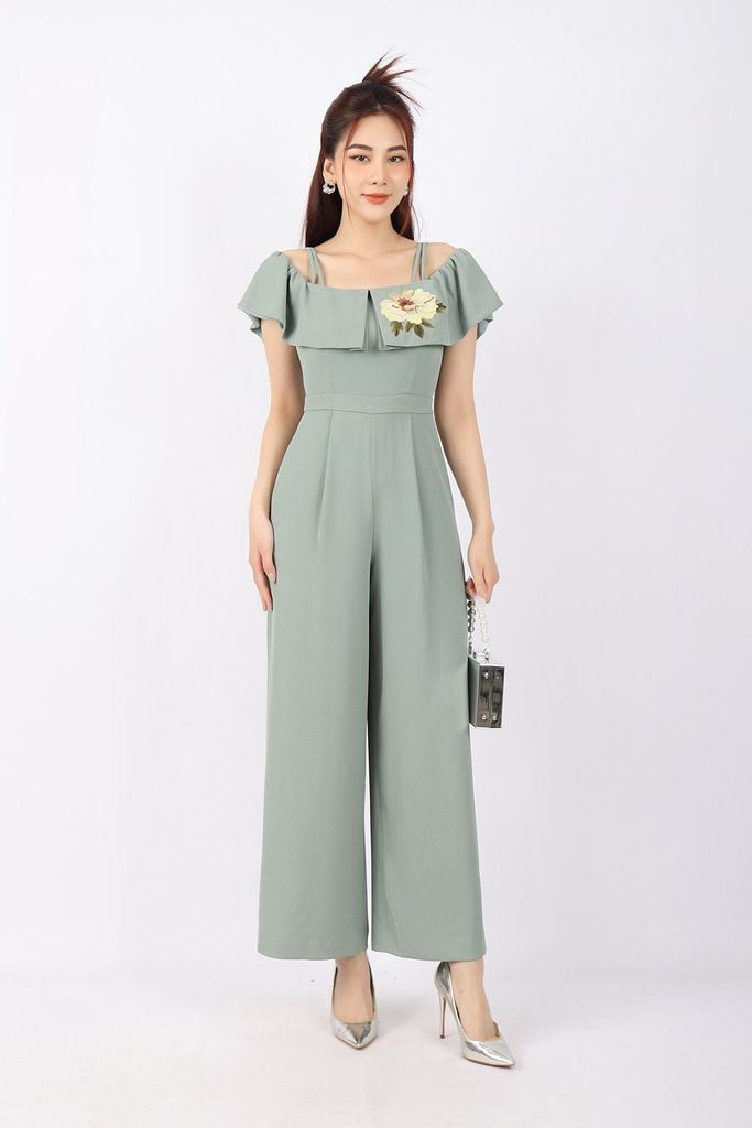 FJS3166 - Jumpsuit công sở vải tuytsi dáng suông ống rộng hai dây bèo ngực đổ vai phối họa tiết thêu khóa thân sau - PANTIO