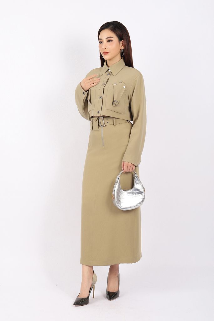 FKM7681 - Áo khoác dạo phố vải tuytsi dáng croptop có lót vải lụa gió cổ đức thân phối khuy đính tạo kiểu - PANTIO