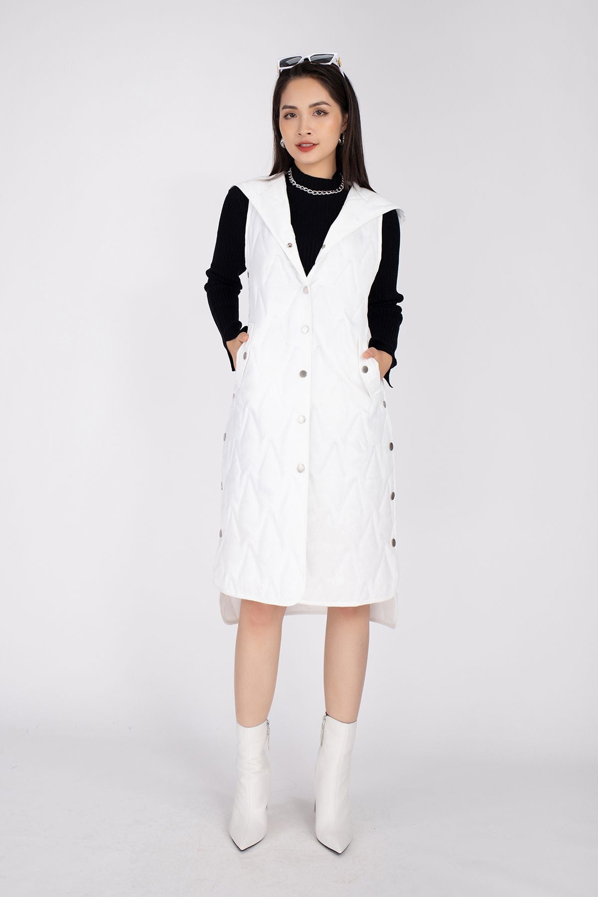 Áo khoác sát nách chất liệu gió trần bông dáng dài có mũ FKM9651 - PANTIO