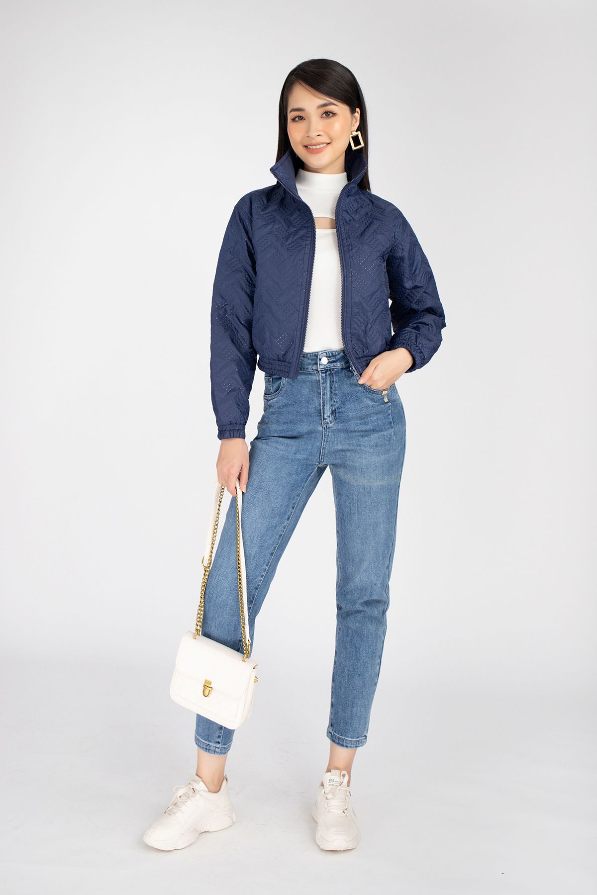 Áo khoác vải gió trần bông dáng ngắn cổ cao túi kéo khóa FKM9653 - PANTIO