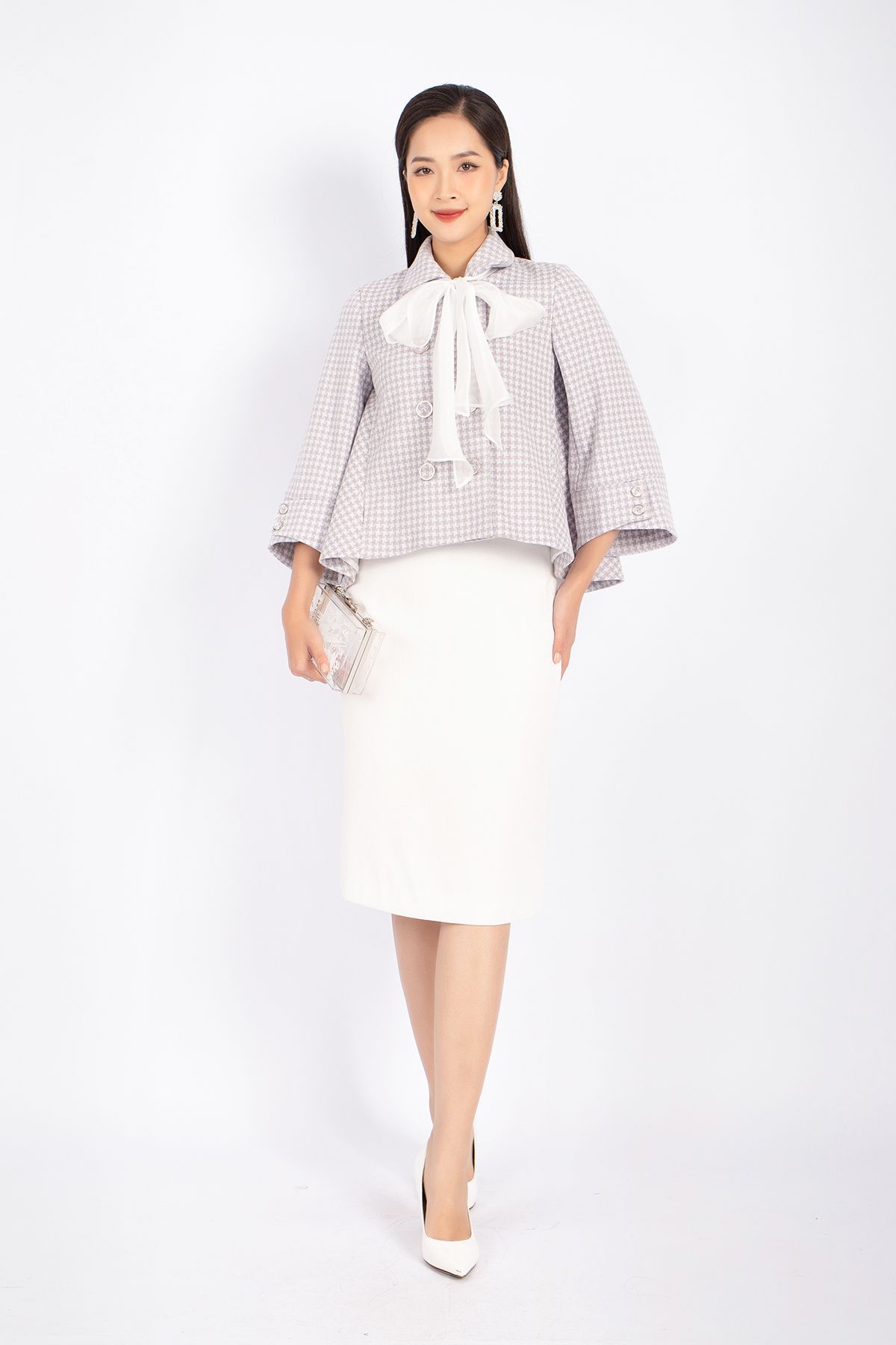FKM9676 - Áo khoác công sở vải dạ dáng A cổ đức tay loe cài cúc phối vải tơ tạo nơ trang trí - PANTIO