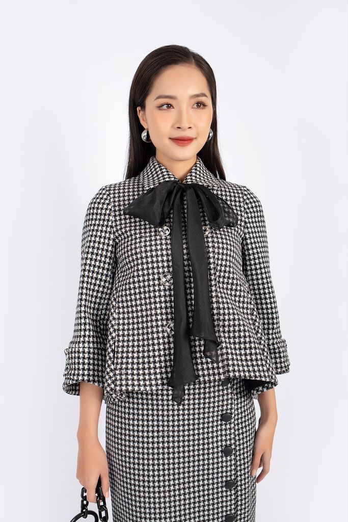 FKM9676 - Áo khoác công sở vải dạ dáng A cổ đức tay loe cài cúc phối vải tơ tạo nơ trang trí - PANTIO