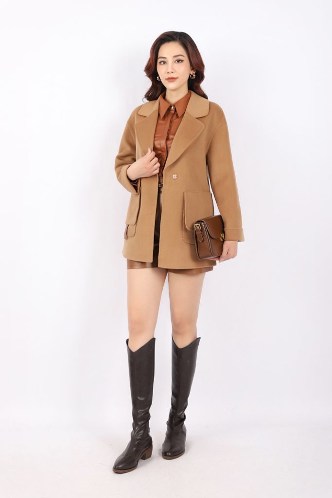 FMO246 - Áo mangto dạ lông cừu cao cấp dáng suông cổ hai ve phối túi ốp pha da hai bên - PANTIO