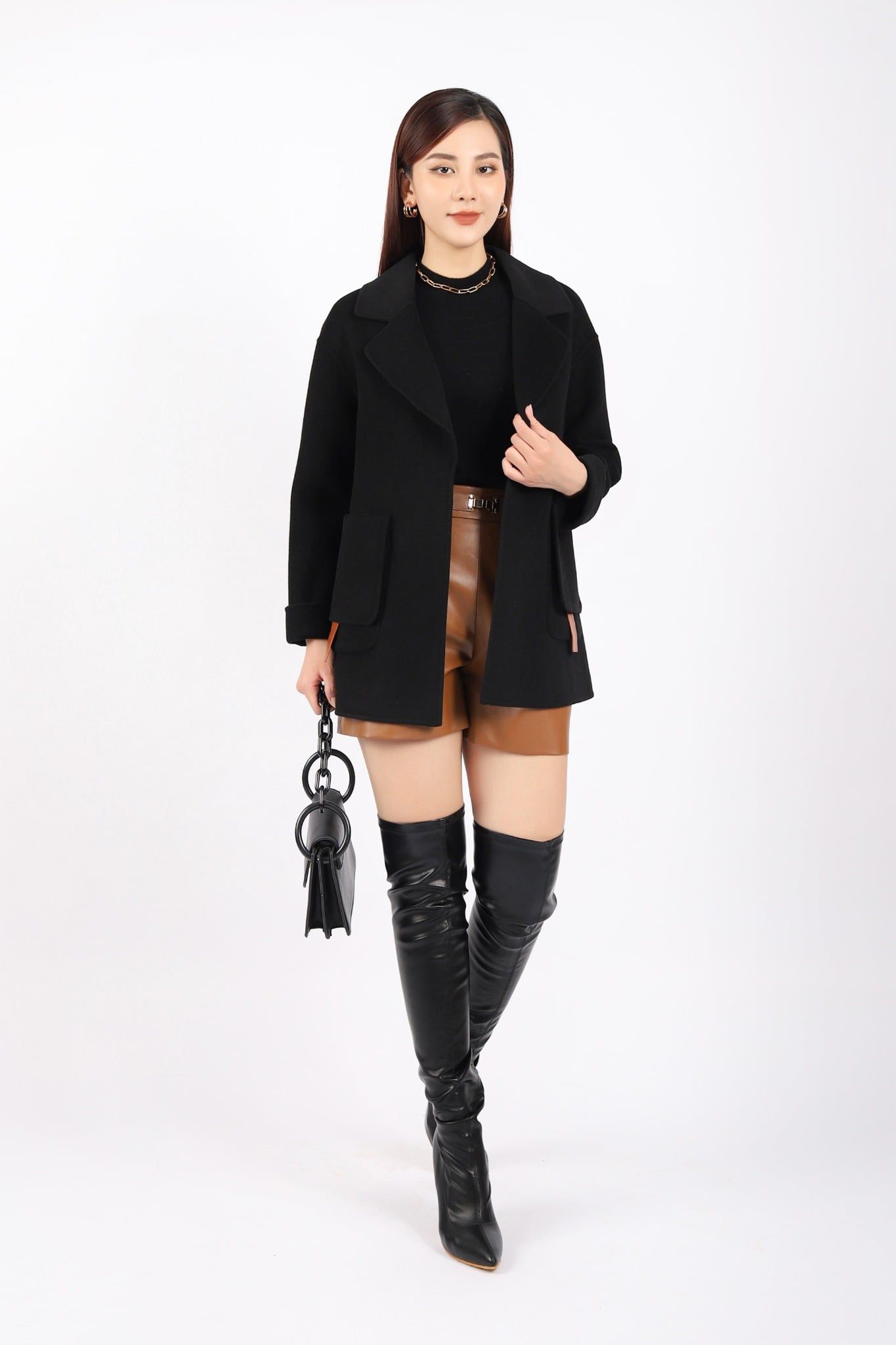 FMO246 - Áo mangto dạ lông cừu cao cấp dáng suông cổ hai ve phối túi ốp pha da hai bên - PANTIO