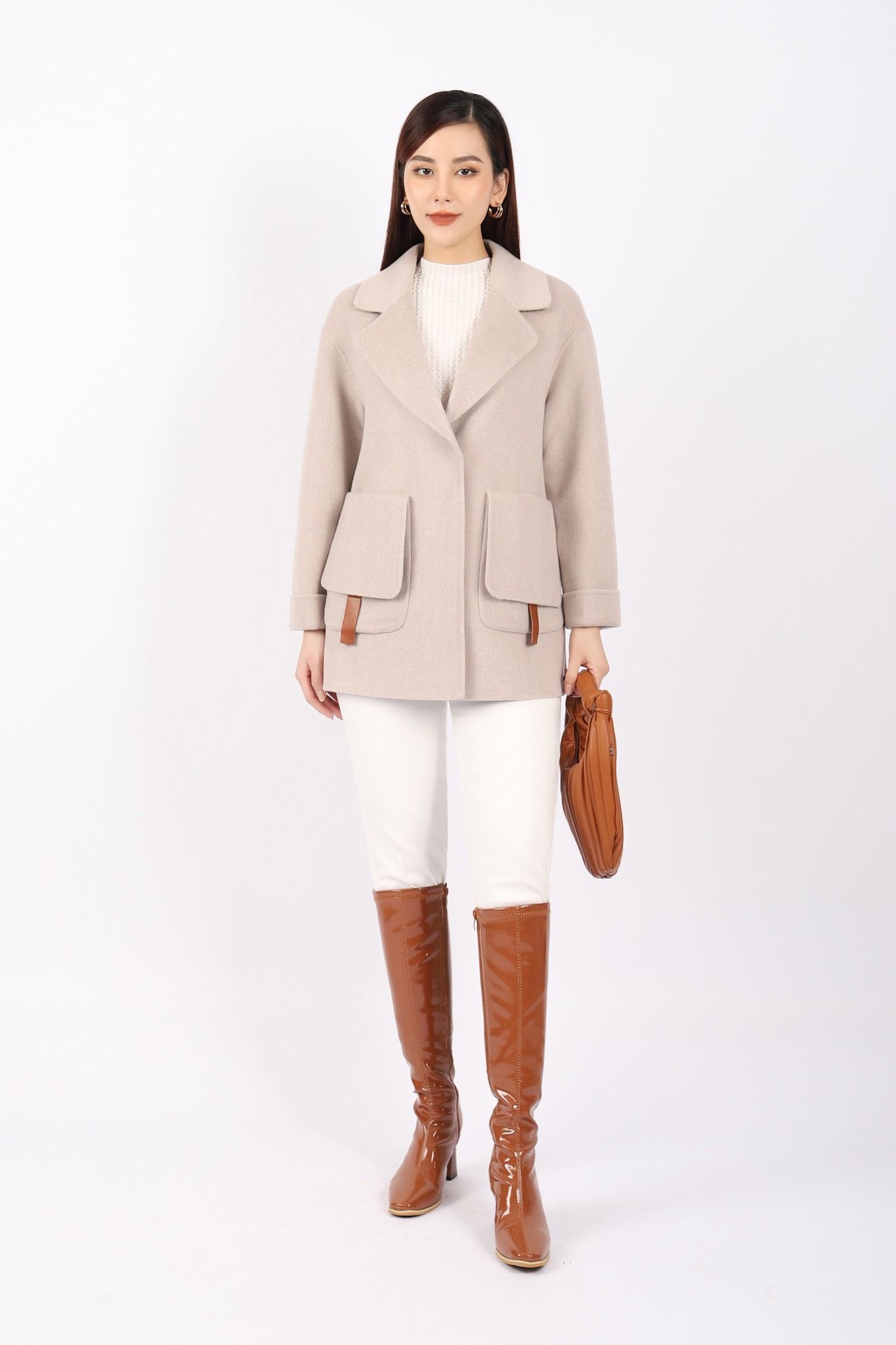 FMO246 - Áo mangto dạ lông cừu cao cấp dáng suông cổ hai ve phối túi ốp pha da hai bên - PANTIO