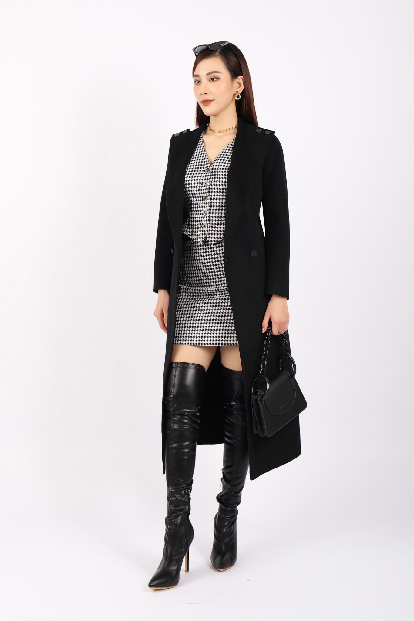 FMO251 - Áo mangto dạ lông cừu cao cấp dáng suông cổ bẻ ve to phối khuy trang trí kèm đai tạo kiểu - PANTIO