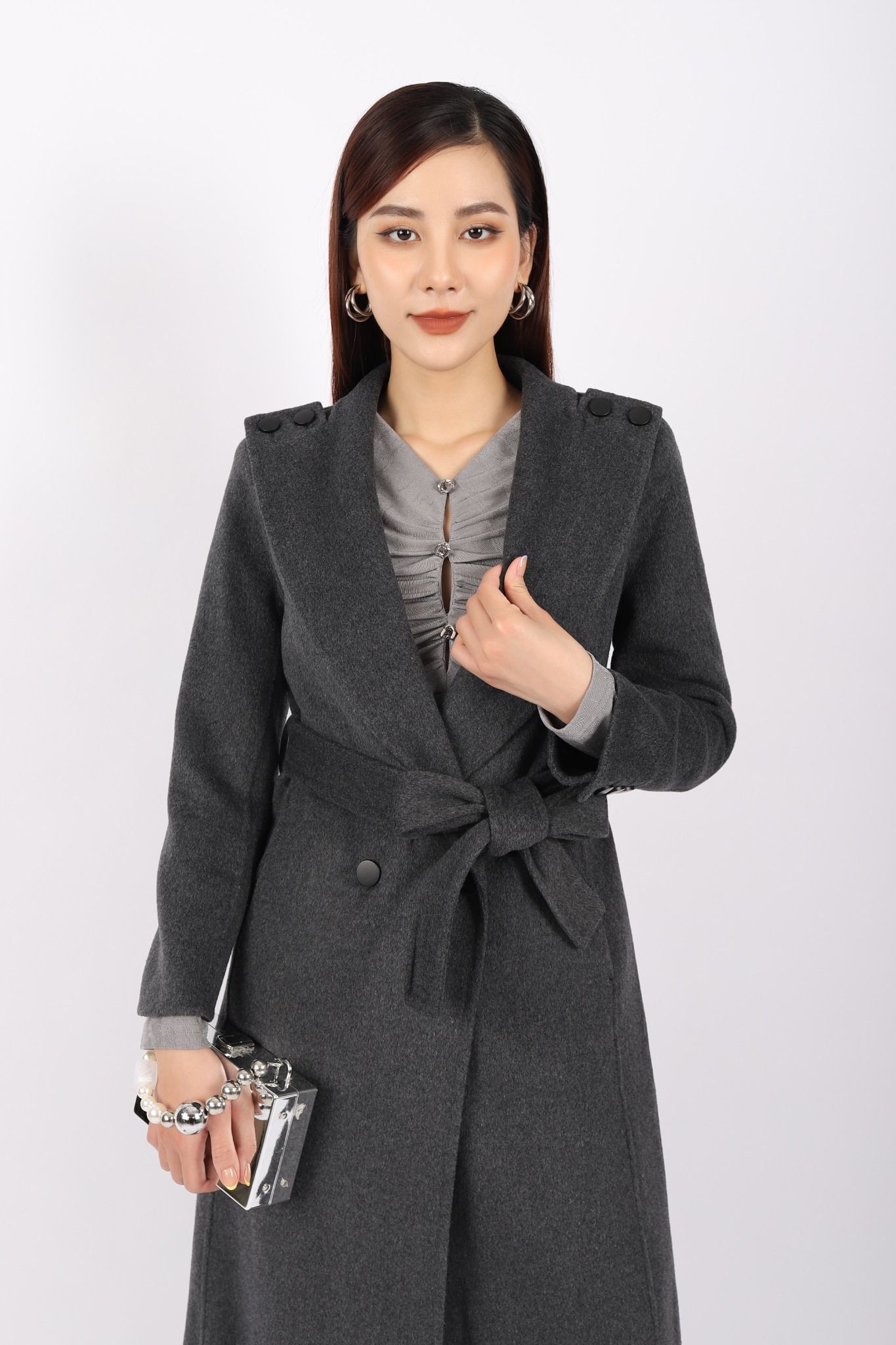 FMO251 - Áo mangto dạ lông cừu cao cấp dáng suông cổ bẻ ve to phối khuy trang trí kèm đai tạo kiểu - PANTIO