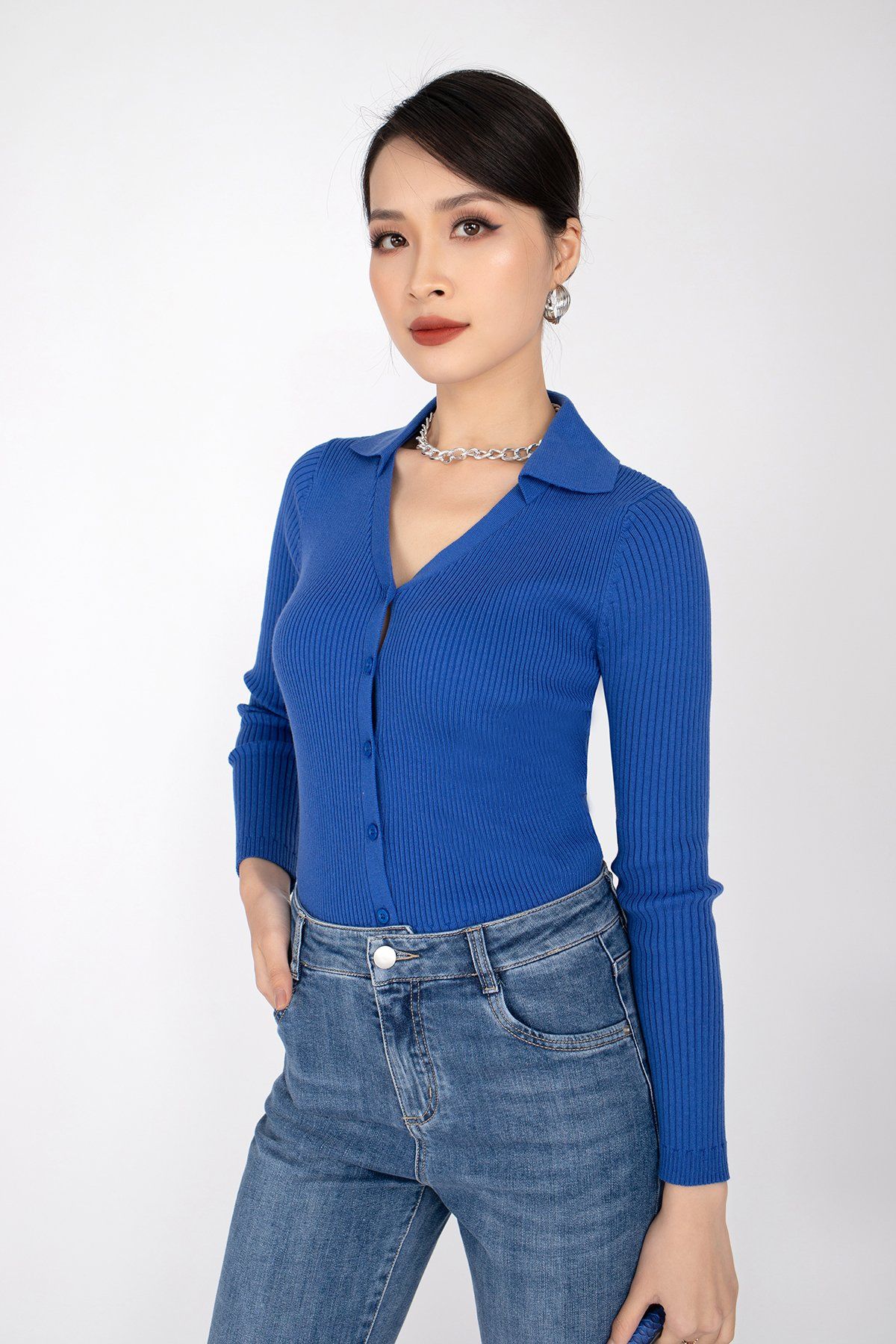 Áo len dáng ôm cổ đức dài tay FOL211 - PANTIO