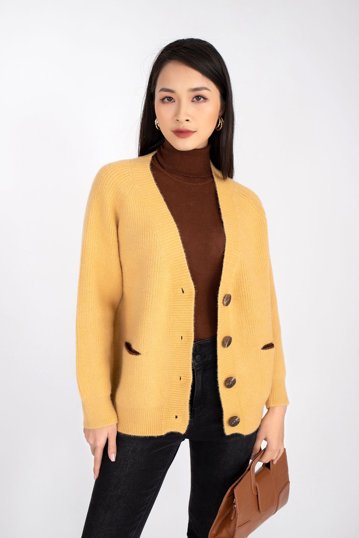 Áo len dáng Bomber ngắn, cúc cài dài tay có túi FOL235 - PANTIO