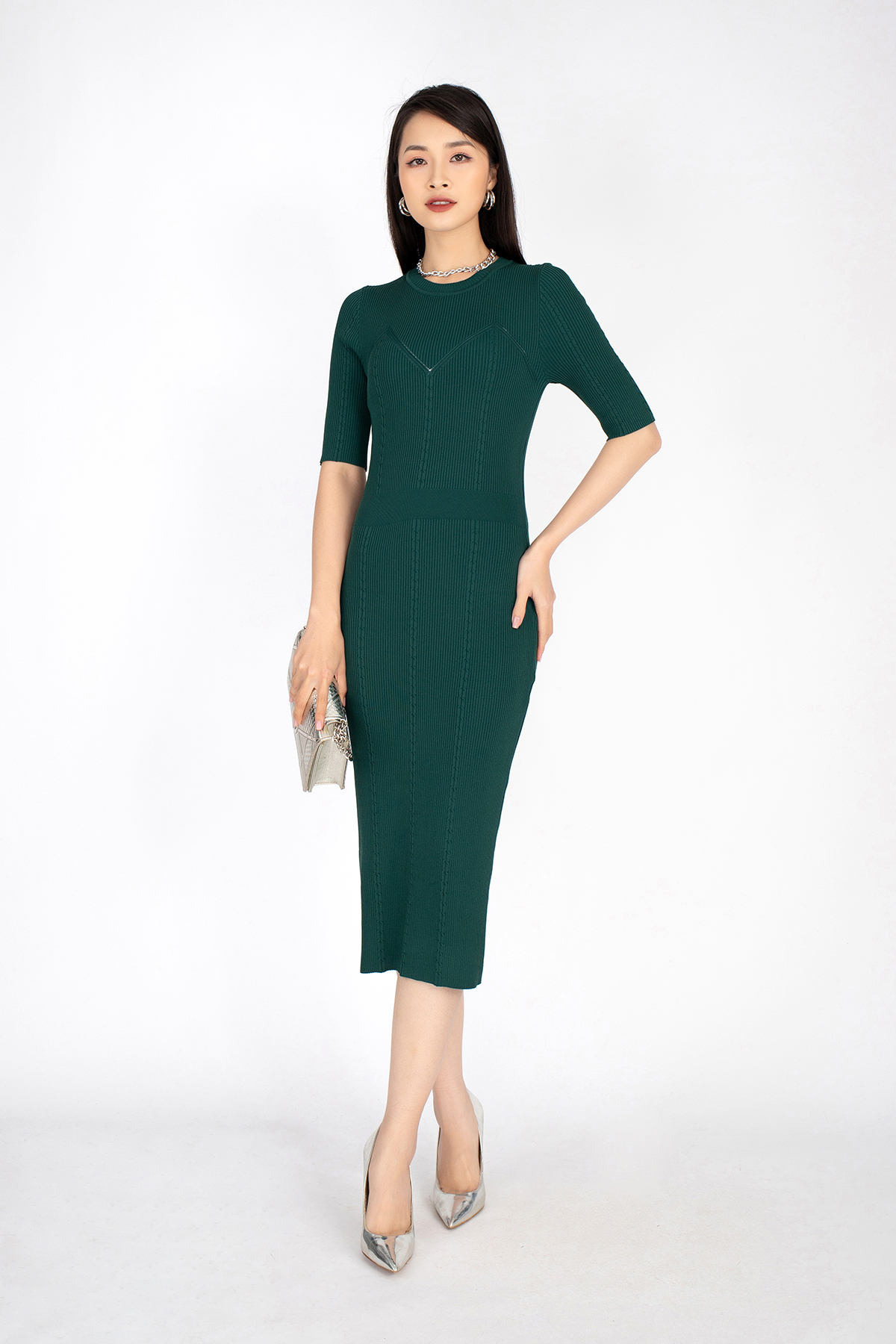 FOL237 - Đầm len dáng ôm body cao tròn tay lỡ - PANTIO