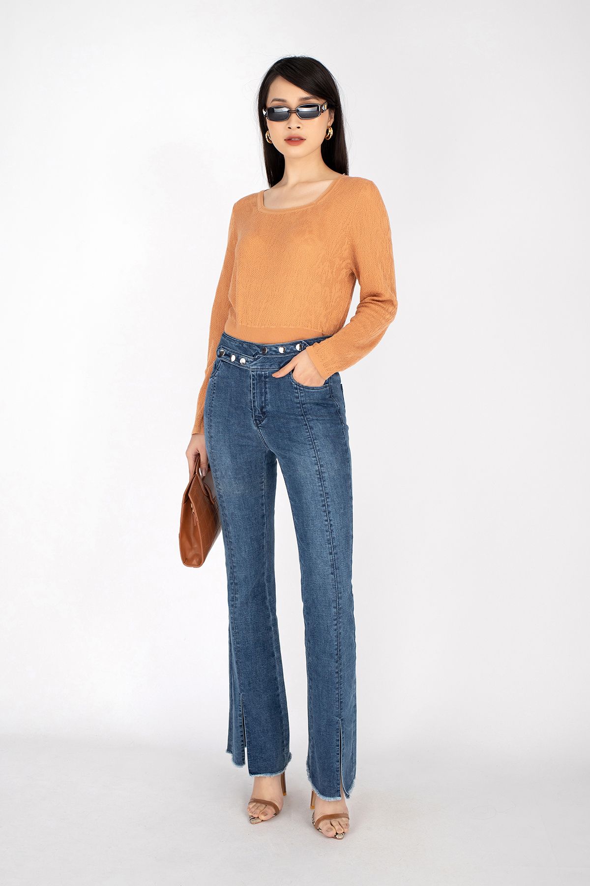 FOL240 - Áo len cổ vuông dài tay - PANTIO