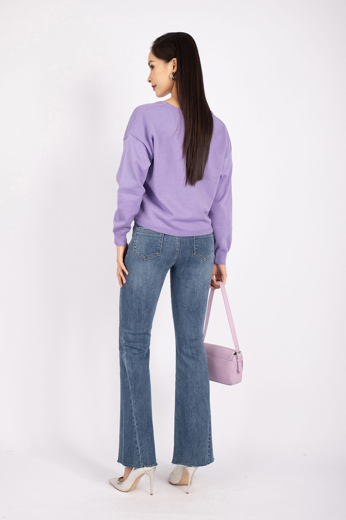 FOL245 - Áo len cao cấp dạo phố dáng suông cổ V cạp buộc dây tạo kiểu - PANTIO