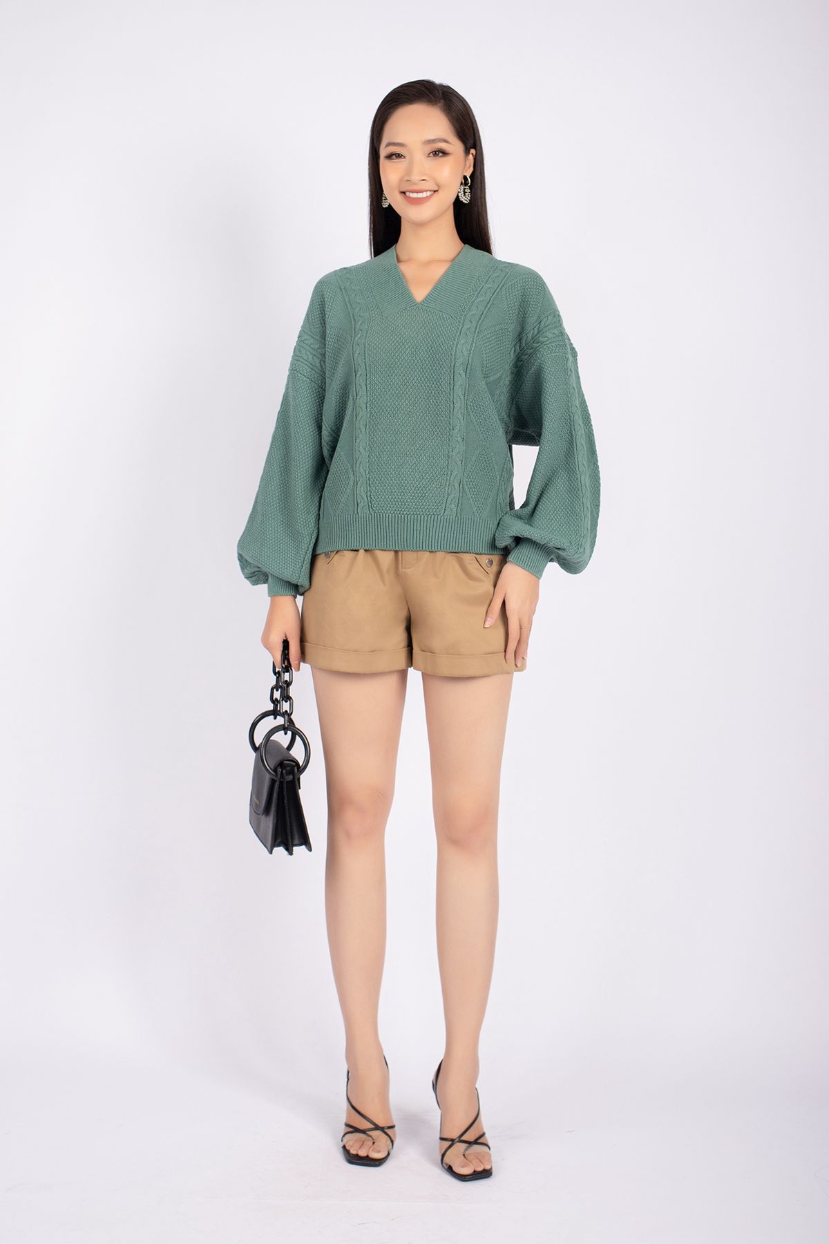 FOL249 - Áo len cao cấp dáng rộng cổ V vai chờm tay cánh rơi - PANTIO