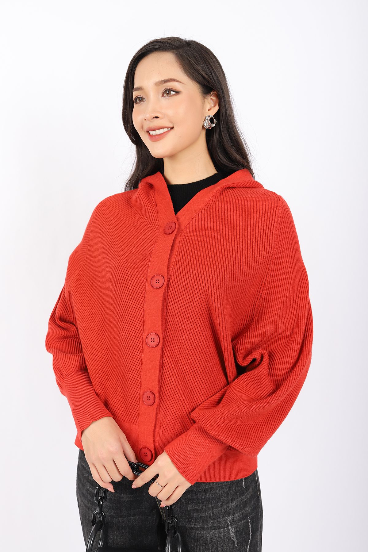 FOL255 - Áo len cardigan dáng rộng tay cánh rơi cài cúc thân sau phối mũ - PANTIO