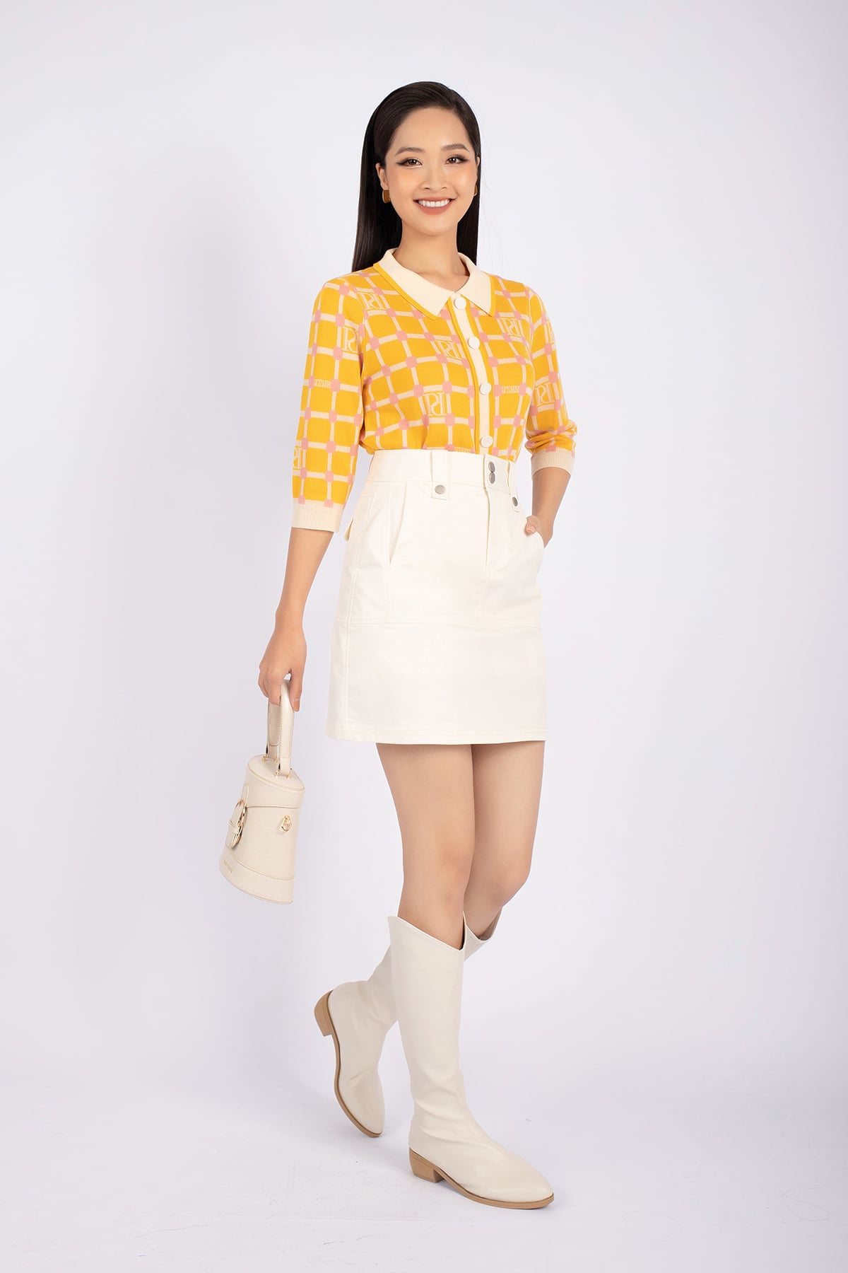 FOL262 - Áo len cao cấp dáng ôm cổ đức cách điệu pha màu nổi bật - PANTIO