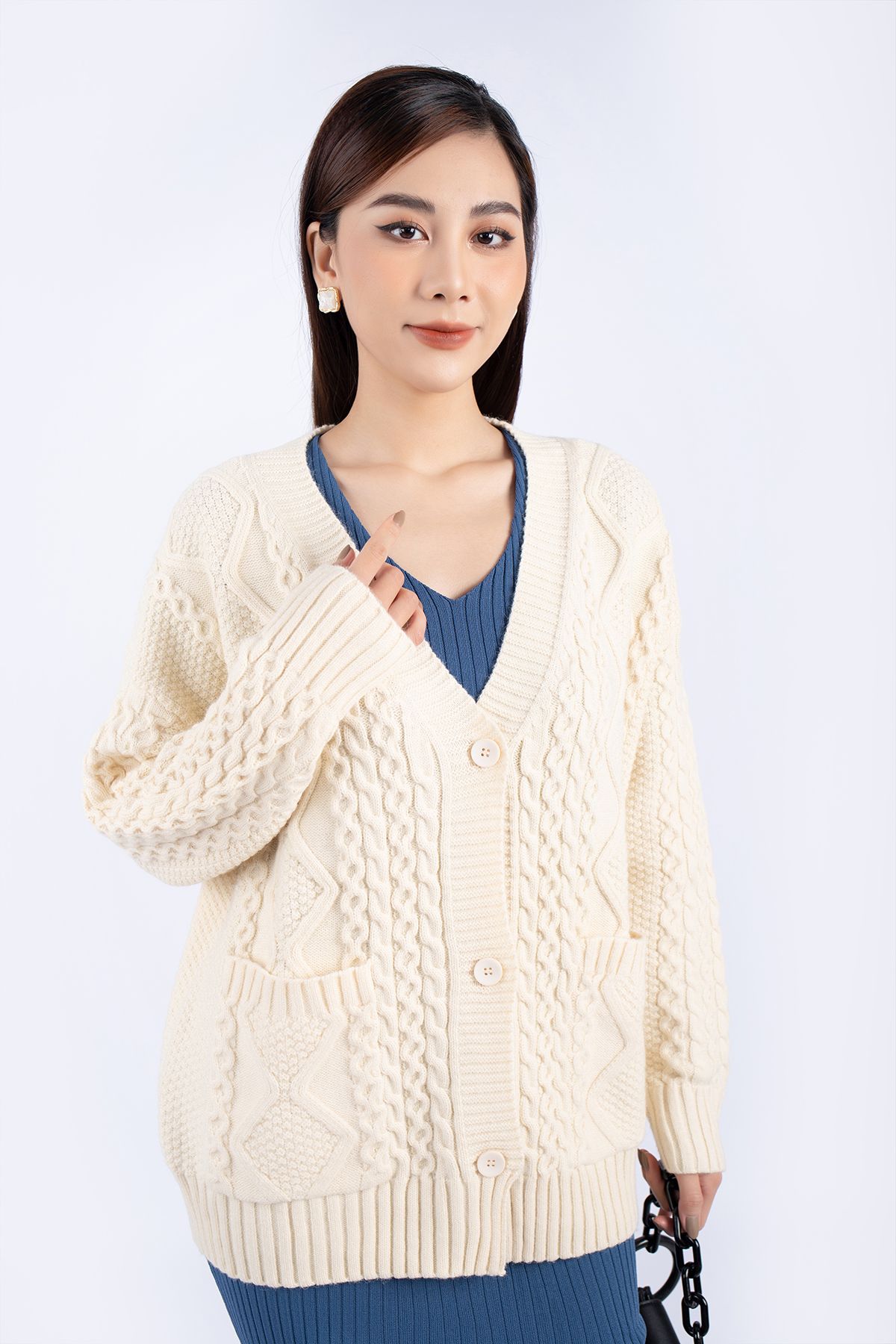 FOL296 - Áo len cardigan cao cấp dáng rộng tay thân phối túi cài cúc - PANTIO