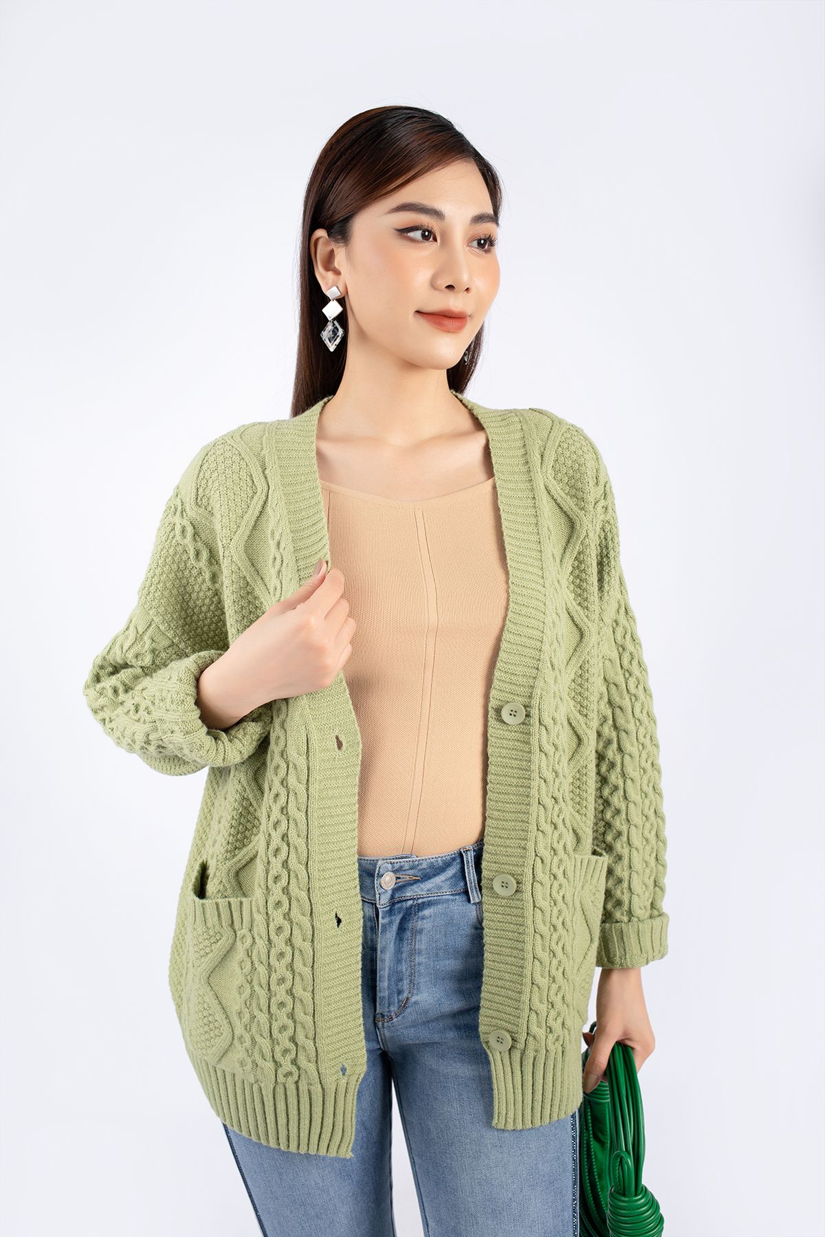 FOL296 - Áo len cardigan cao cấp dáng rộng tay thân phối túi cài cúc - PANTIO