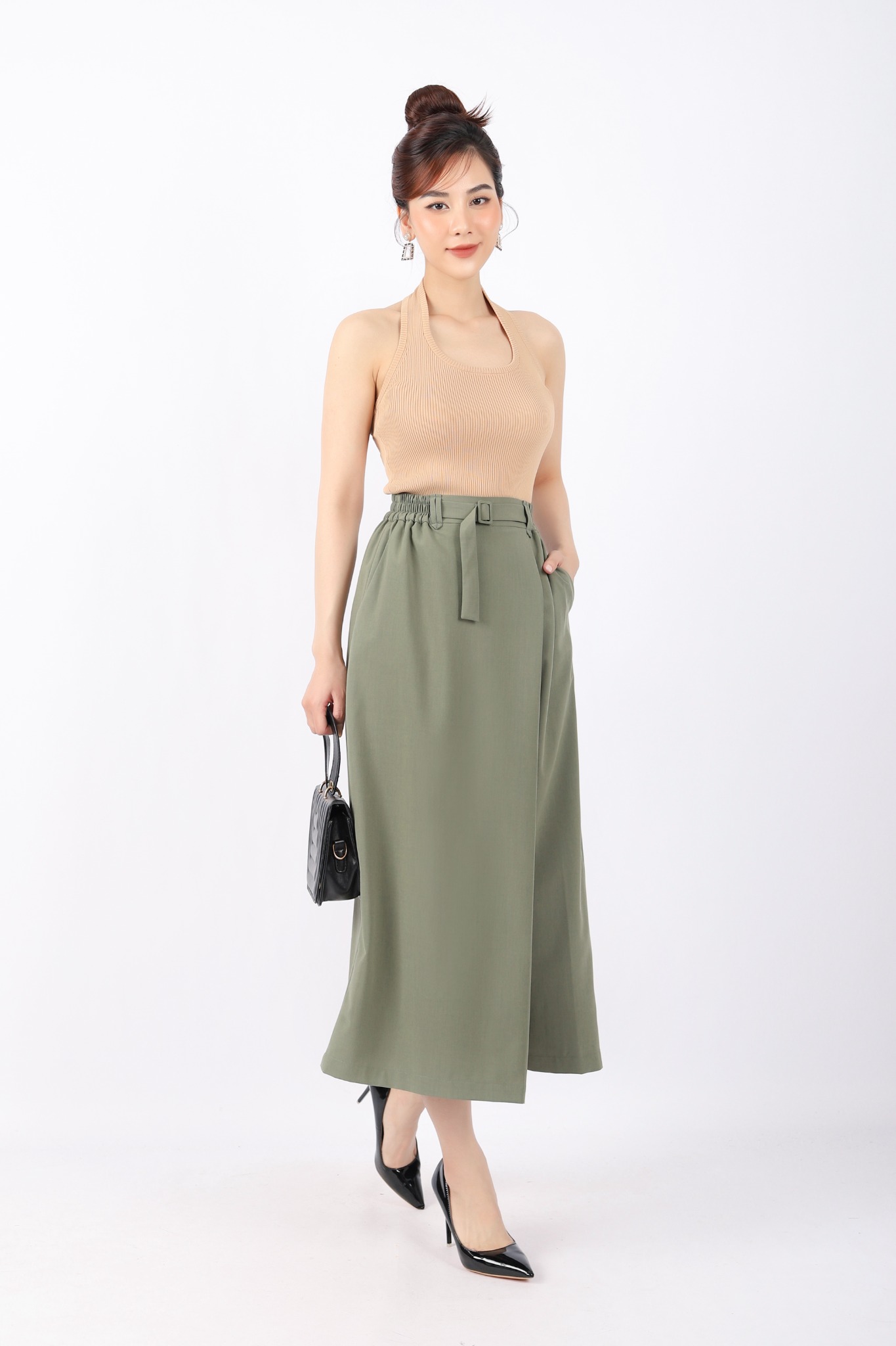 FQL5493 - Quần công sở vải tuytsi dáng suông ống rộng vạt lệch tạo kiểu giả váy cạp chun phối mặt thắt lưng trang trí - PANTIO