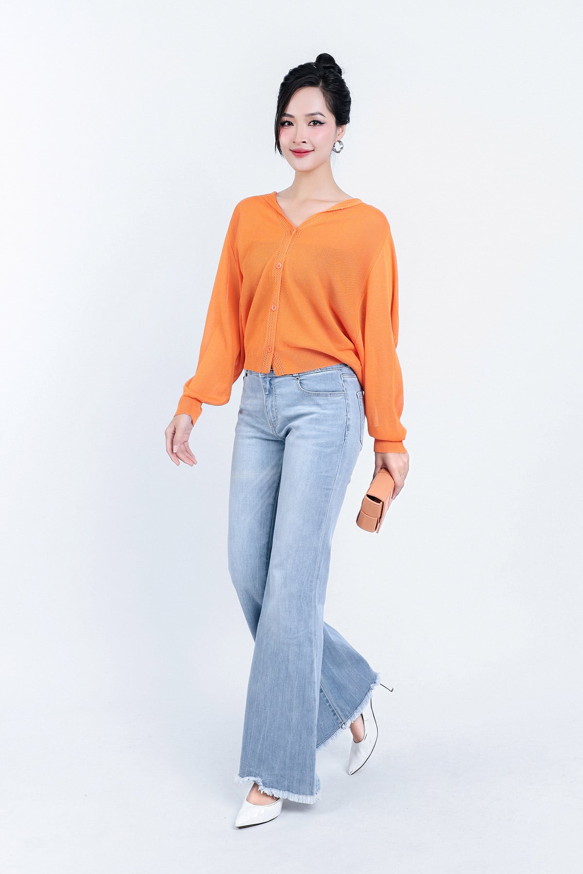 FOL428 - Áo len thời trang cao cấp cổ chữ V có mũ cài khuy thân trước - PANTIO