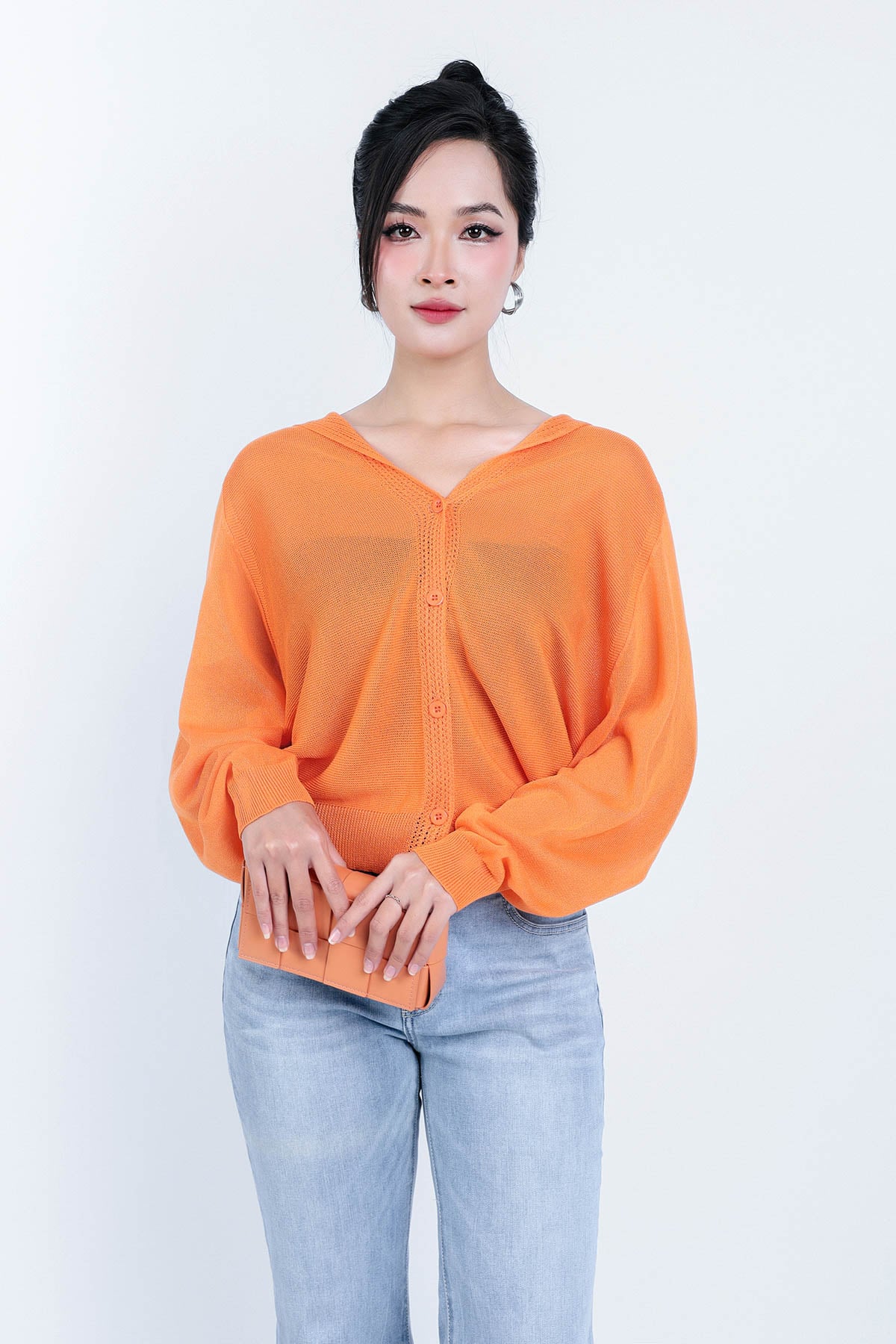 FOL428 - Áo len thời trang cao cấp cổ chữ V có mũ cài khuy thân trước - PANTIO