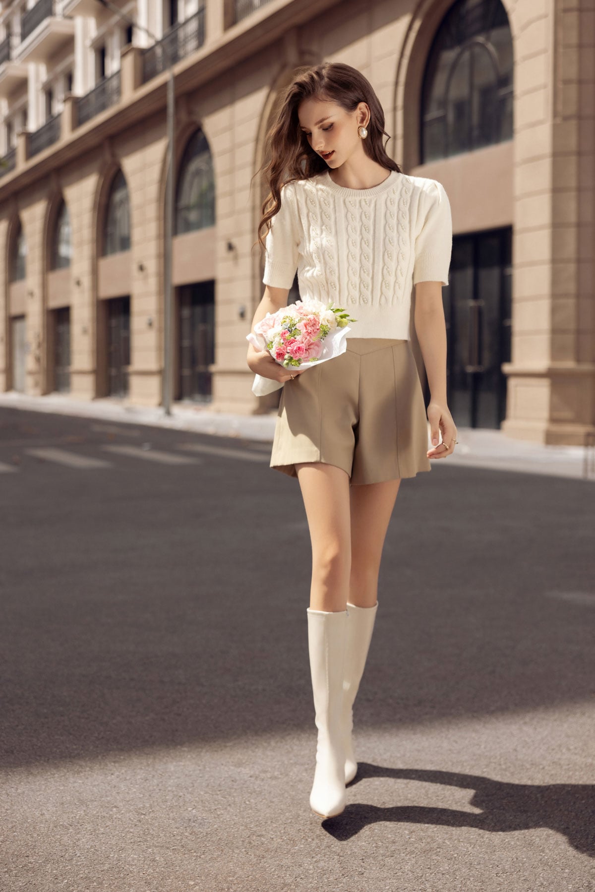 FOL443 - Áo len thời trang cao cấp dáng ôm cổ tròn tay bồng thân áo đính ngọc trai trang trí - PANTIO