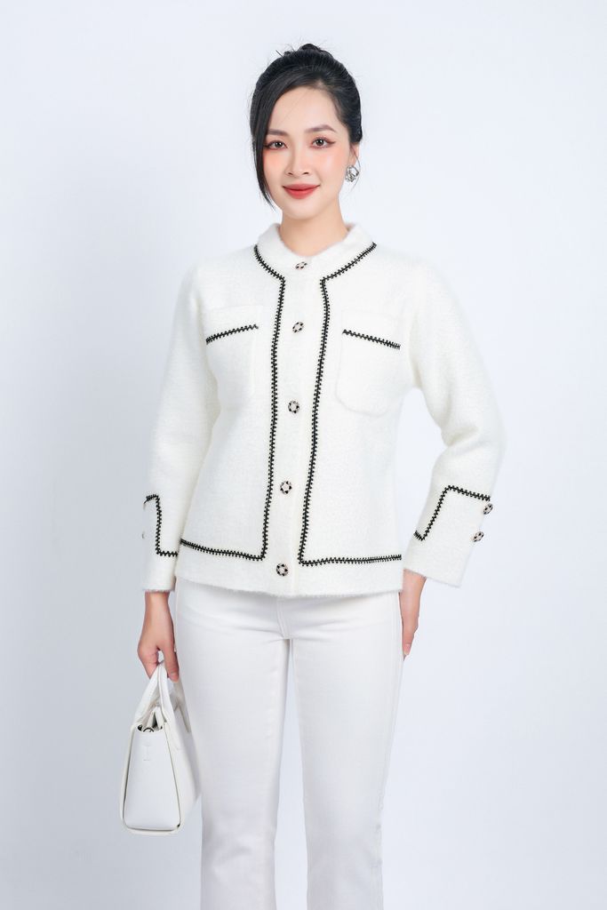 FOL448 - Áo len thời trang cao cấp dáng suông cổ tròn thân áo hoạ tiết đính khuy đá tạo kiểu - PANTIO