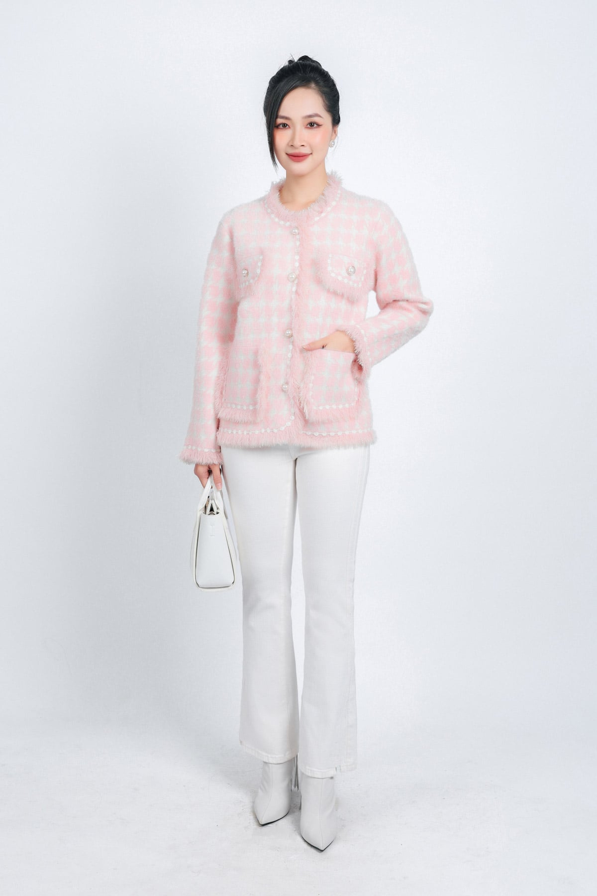 FOL449 - Áo khoác len thời trang cao cấp vải len nhũ dáng suông cổ tròn thân áo có nắp túi ốp tạo kiểu đính đá - PANTIO