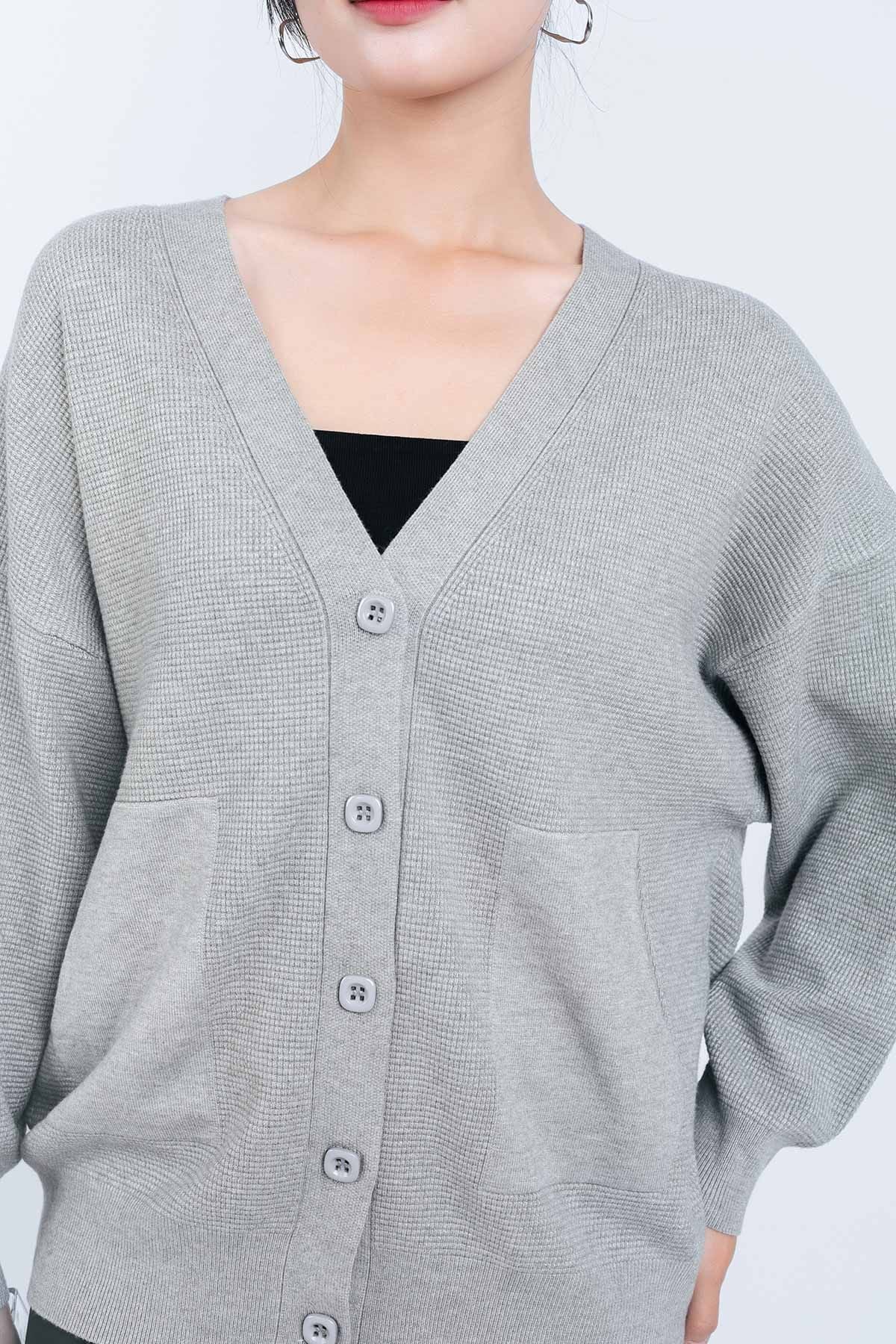 FOL450 - Áo len Cardigan cao cấp cổ chữ V có túi áo cài khuy thân trước - PANTIO