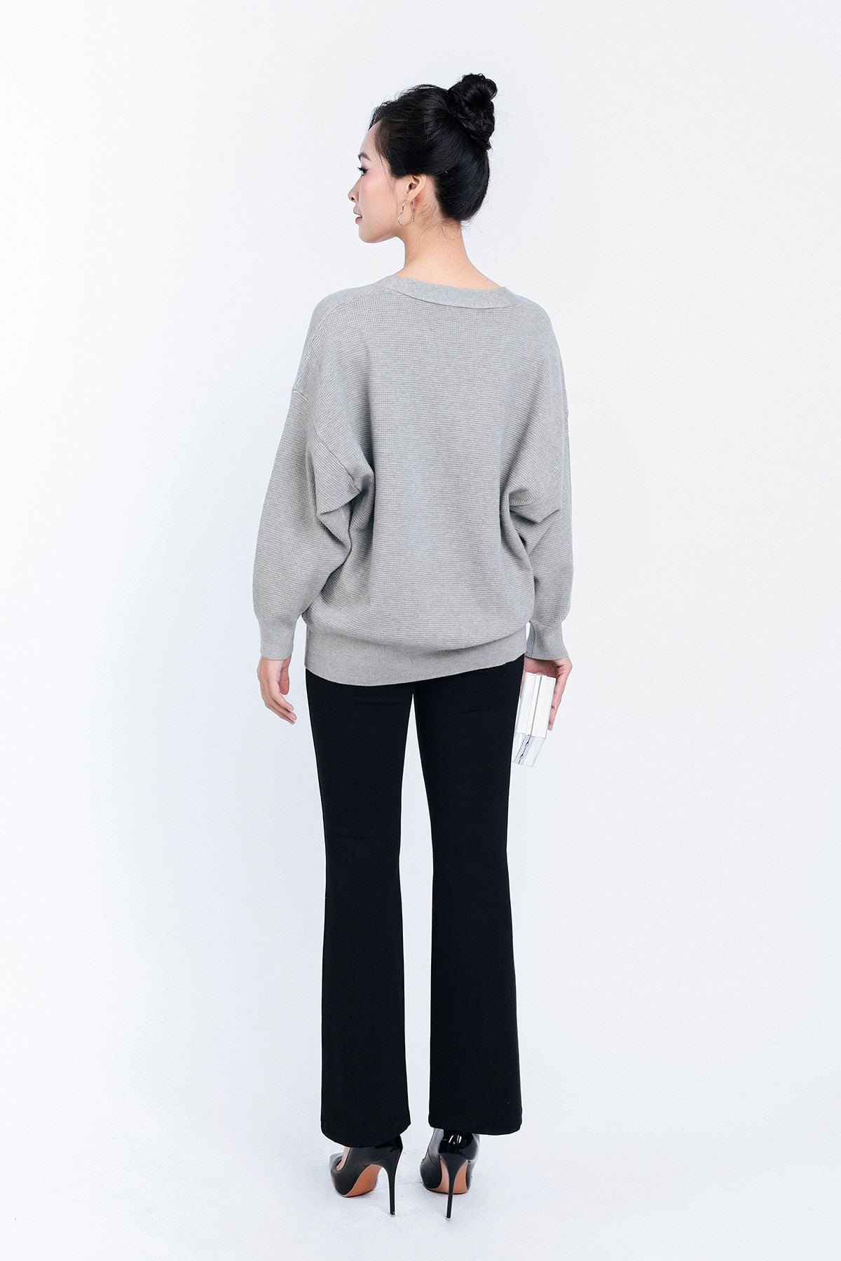 FOL450 - Áo len Cardigan cao cấp cổ chữ V có túi áo cài khuy thân trước - PANTIO