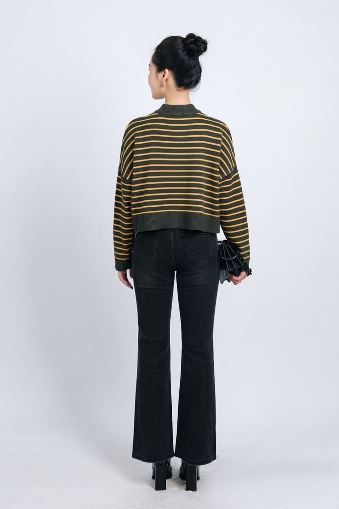 FOL461 - Áo len thời trang cao cấp dáng lửng cổ tròn hoạ tiết kẻ ngang - PANTIO