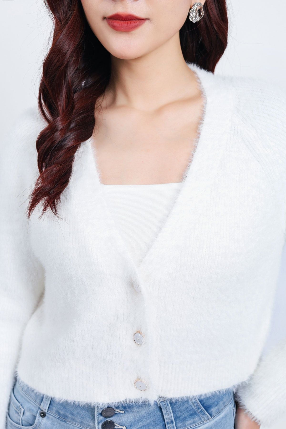 FOL465 - Áo khoác len lông mềm thời trang cao cấp dáng ôm cổ xẻ V cài khuy trước - PANTIO