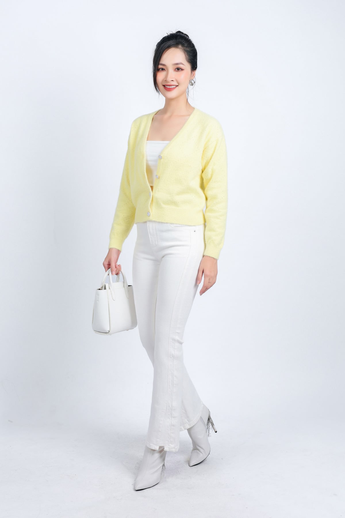 FOL472 - Áo khoác len thời trang cao cấp dáng suông cổ tròn thân áo đính khuy đá trang trí - PANTIO