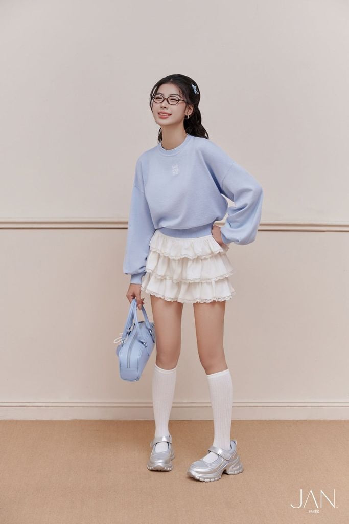 FJN9709 - Chân váy dáng xòe, dún tầng, cạp chun rời, kẹp ren gấu - JAN.