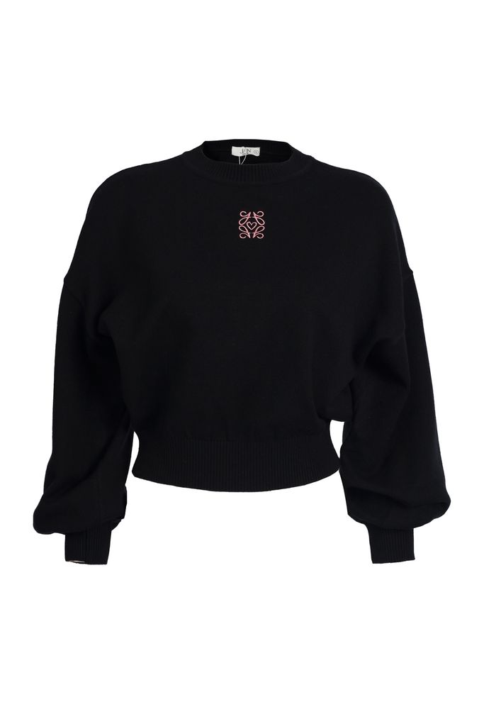 FOL510 - Áo len dáng croptop, tay dài bồng bo cửa tay, thêu logo, bo gấu, bo cổ, vai trễ - JAN.