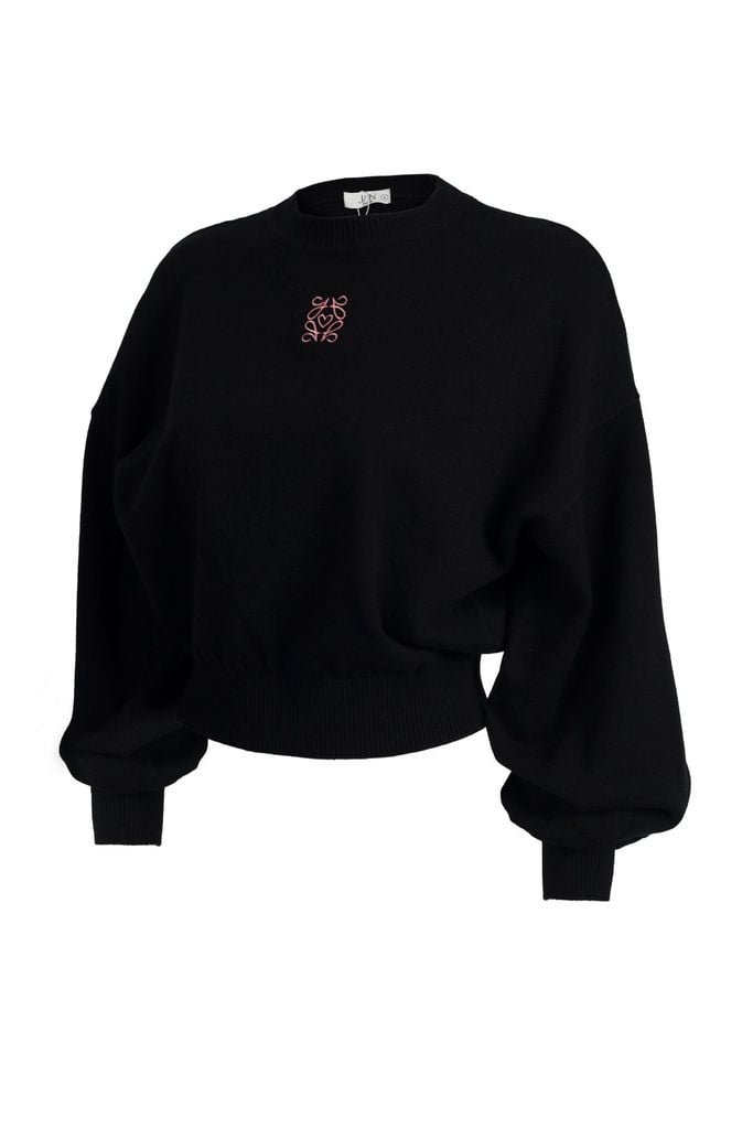 FOL510 - Áo len dáng croptop, tay dài bồng bo cửa tay, thêu logo, bo gấu, bo cổ, vai trễ - JAN.
