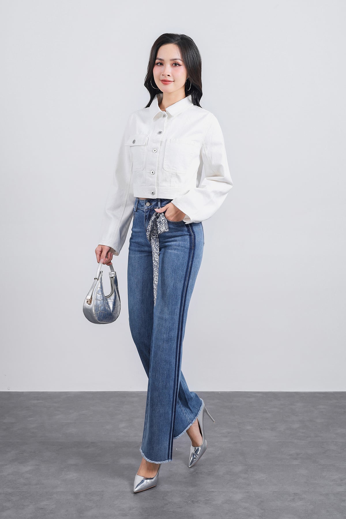 FQB121 - Quần jean dạo phố vải denim dáng suông ống đứng rút tua rua pha sọc vải đen - PANTIO