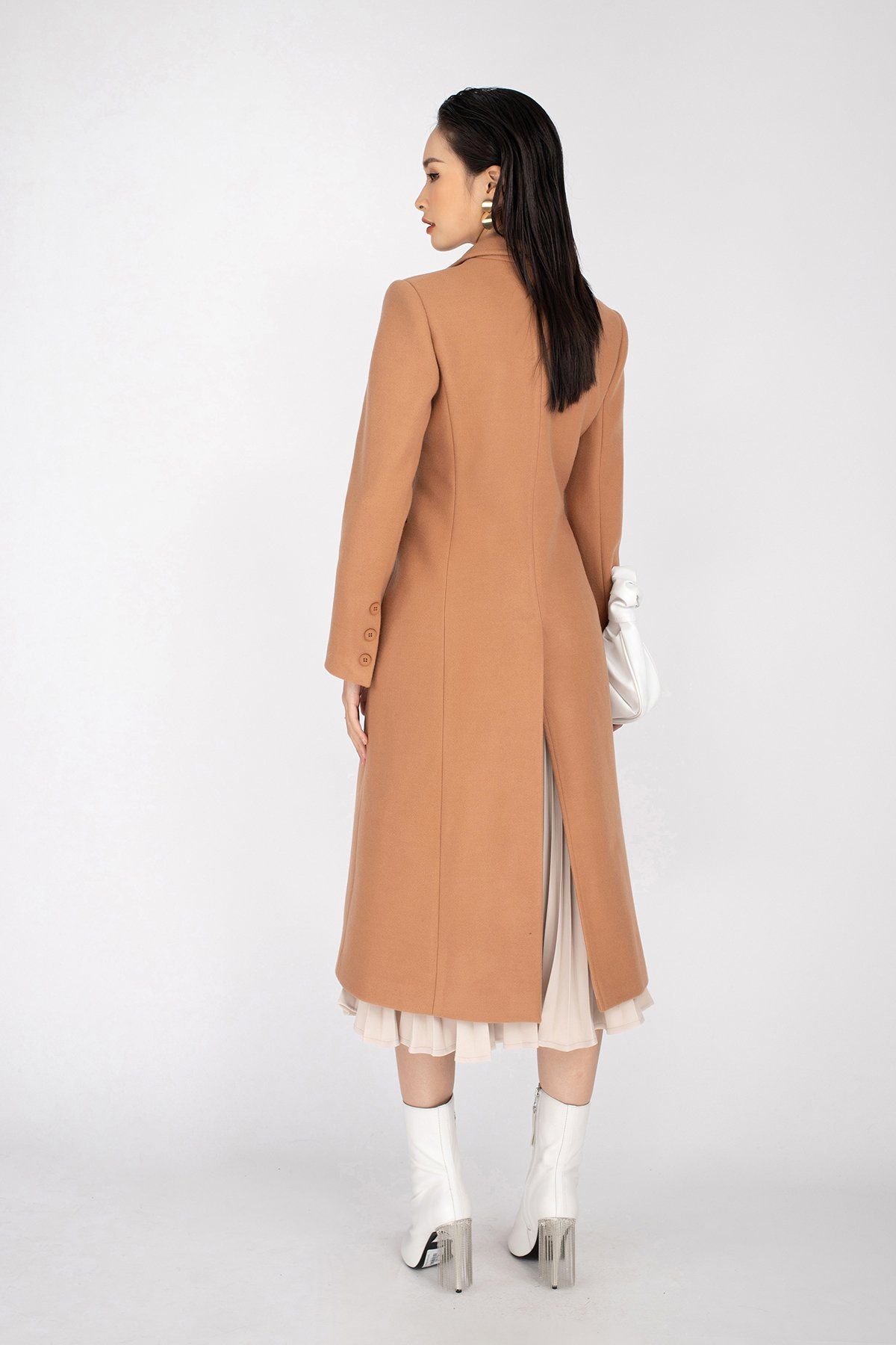 Áo măng-tô chất liệu dạ dáng suông cổ 2 ve cúc cài FAM9490 - PANTIO