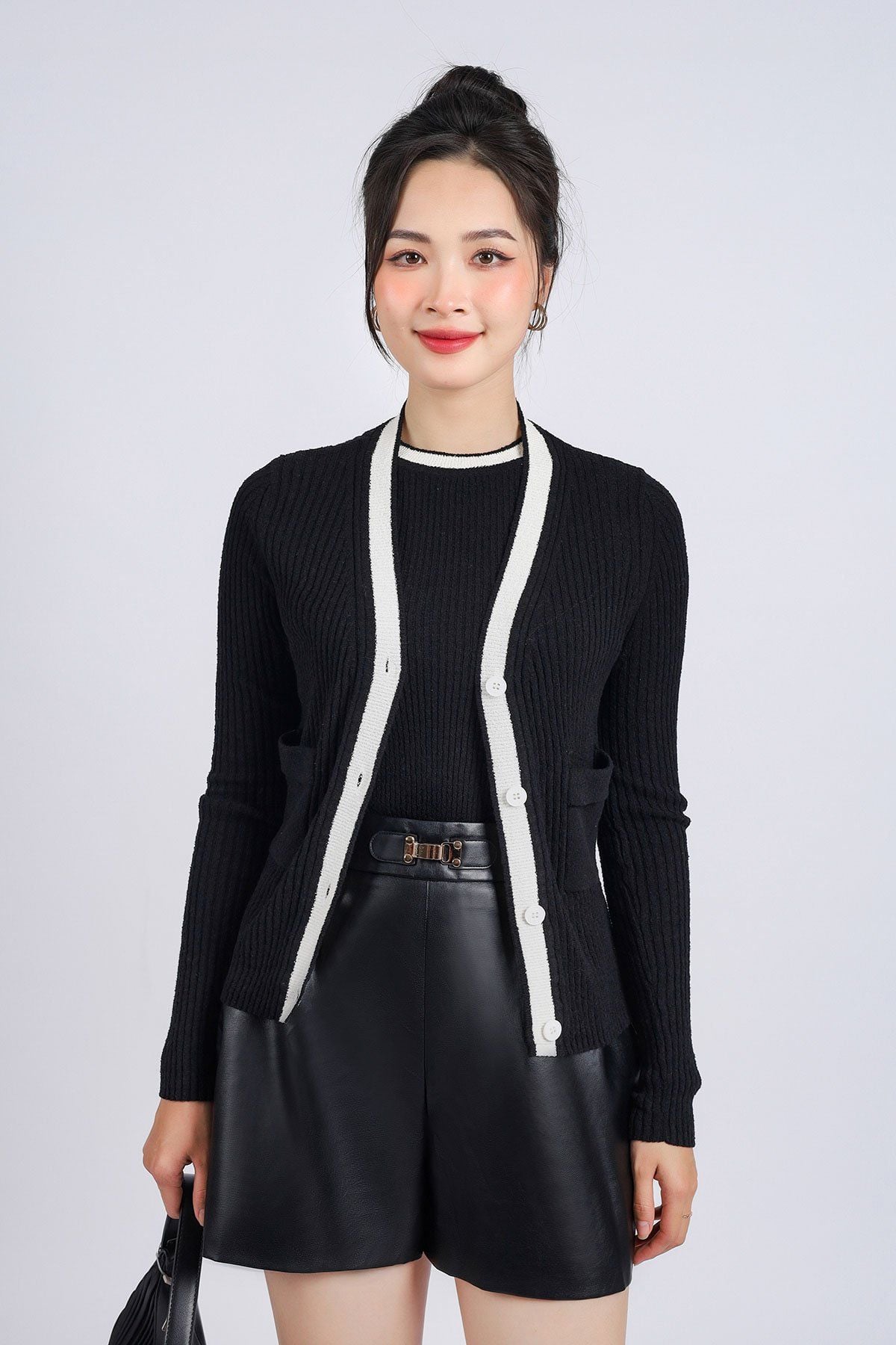 BKL415 - Áo khoác len thời trang cao cấp dáng ôm cài khuy thân trước - PANTIO