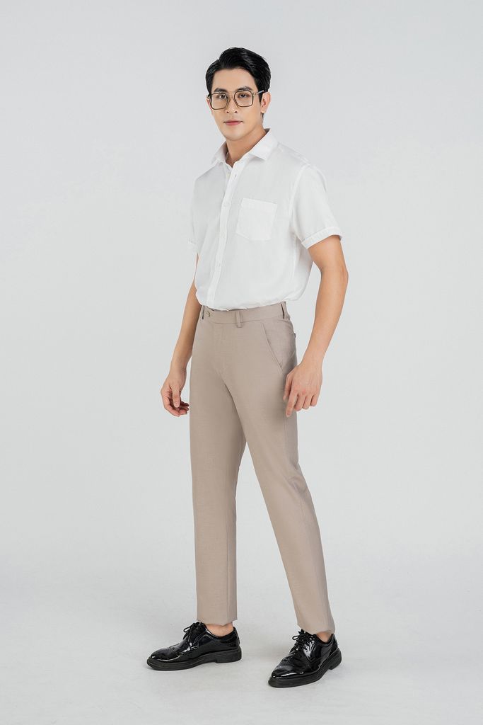 MSO3067 - Áo sơ mi nam vải trơn màu có túi ngực trái form Regular Fit kiểu dáng ngắn tay - PANTIO