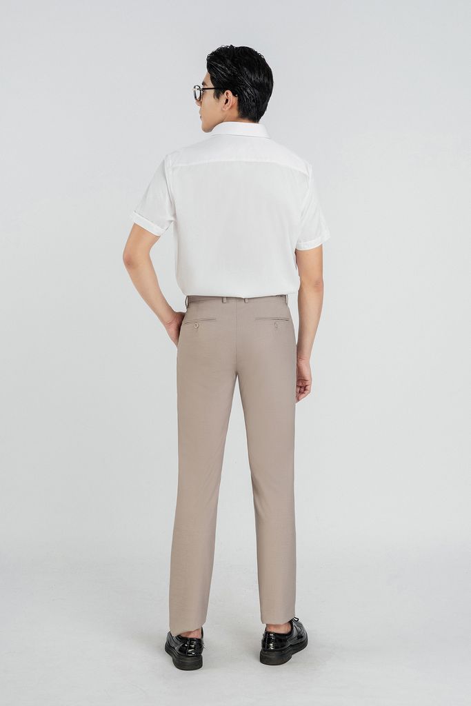 MSO3067 - Áo sơ mi nam vải trơn màu có túi ngực trái form Regular Fit kiểu dáng ngắn tay - PANTIO