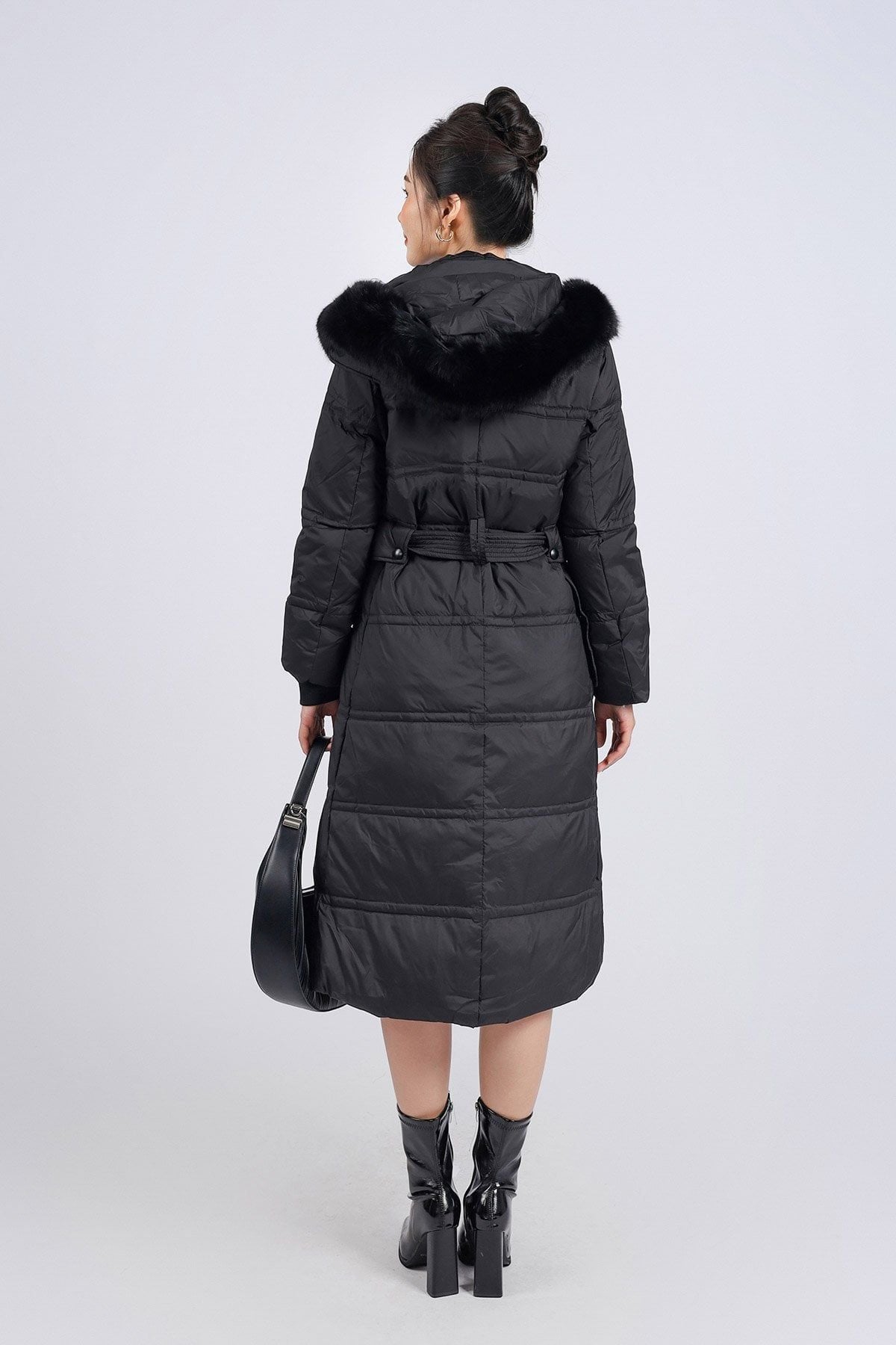 FMV055 - Áo khoác lông vũ cao cấp dáng suông dài có mũ viền lông mềm thân áo có túi hai bên kèm dây đai tạo kiểu - PANTIO