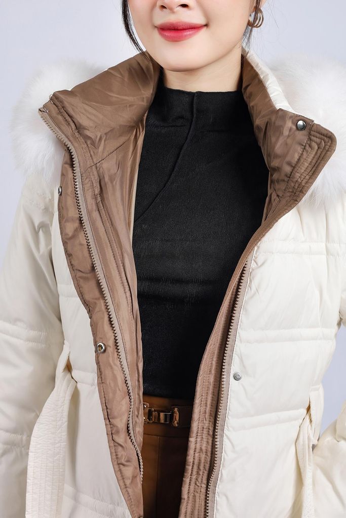 FMV055 - Áo khoác lông vũ cao cấp dáng suông dài có mũ viền lông mềm thân áo có túi hai bên kèm dây đai tạo kiểu - PANTIO