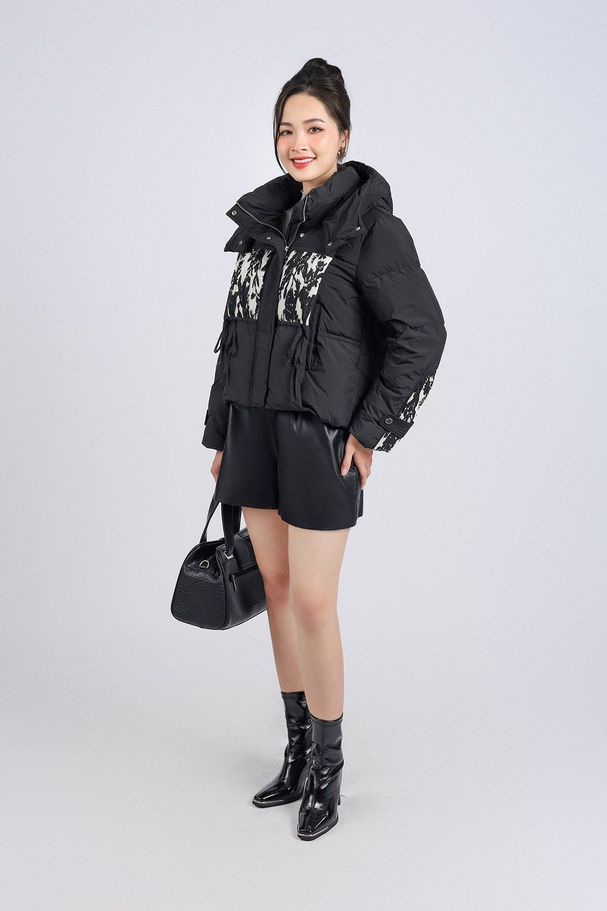 FMV060 - Áo phao lông vũ cao cấp dáng suông ngắn có mũ eo phối dây rút thân áo hoạ tiết thời trang - PANTIO