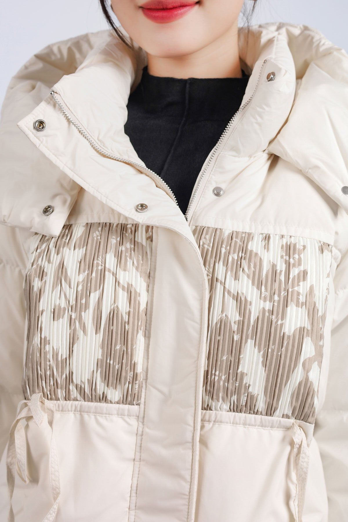 FMV060 - Áo phao lông vũ cao cấp dáng suông ngắn có mũ eo phối dây rút thân áo hoạ tiết thời trang - PANTIO