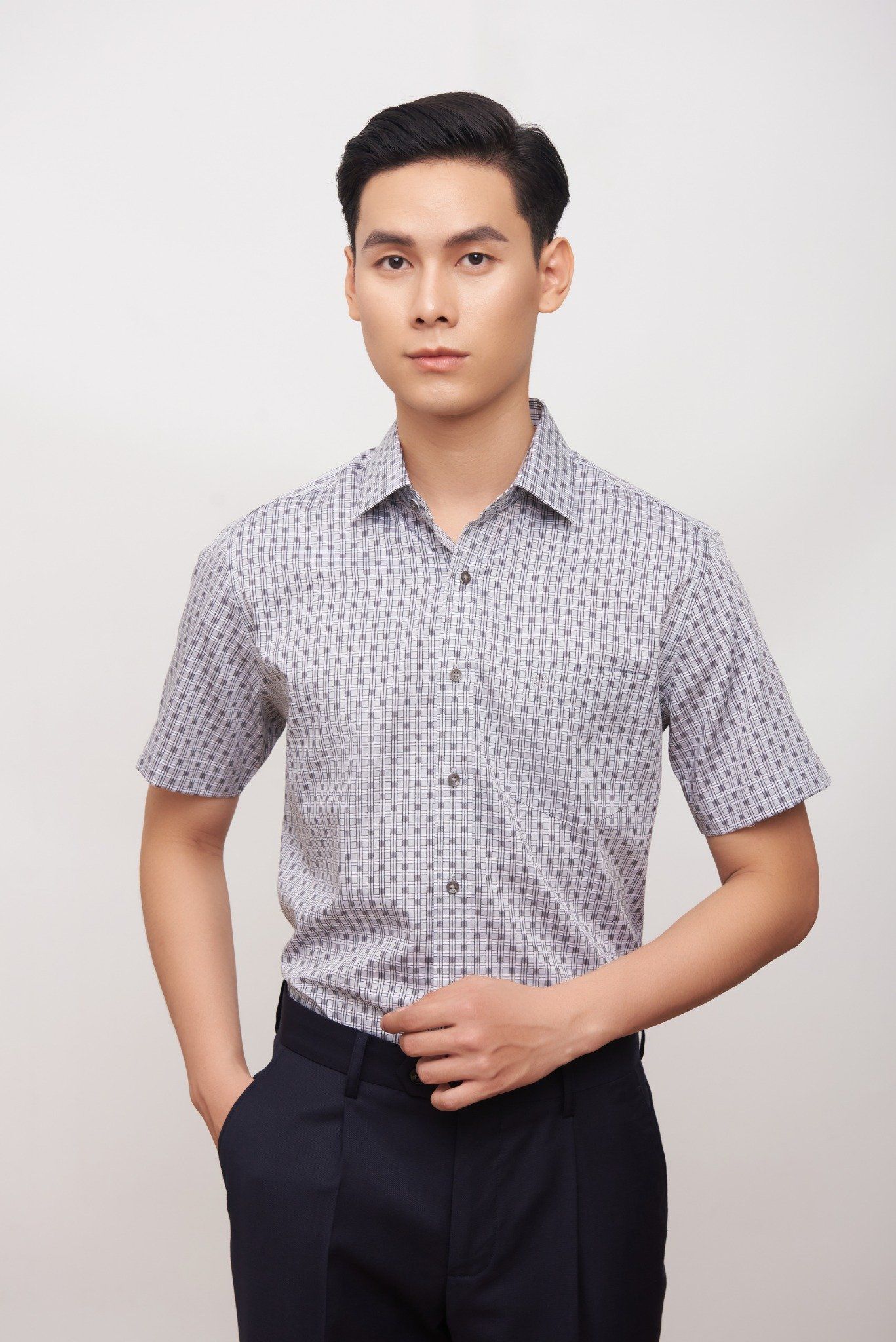 Áo sơ mi nam cộc tay đồng phục Cát Linh Cấp 2 May Phương Thảo #36 Áo sơ mi nam cộc tay đồng phục Cát Linh Cấp 2 May Phương Thảo
